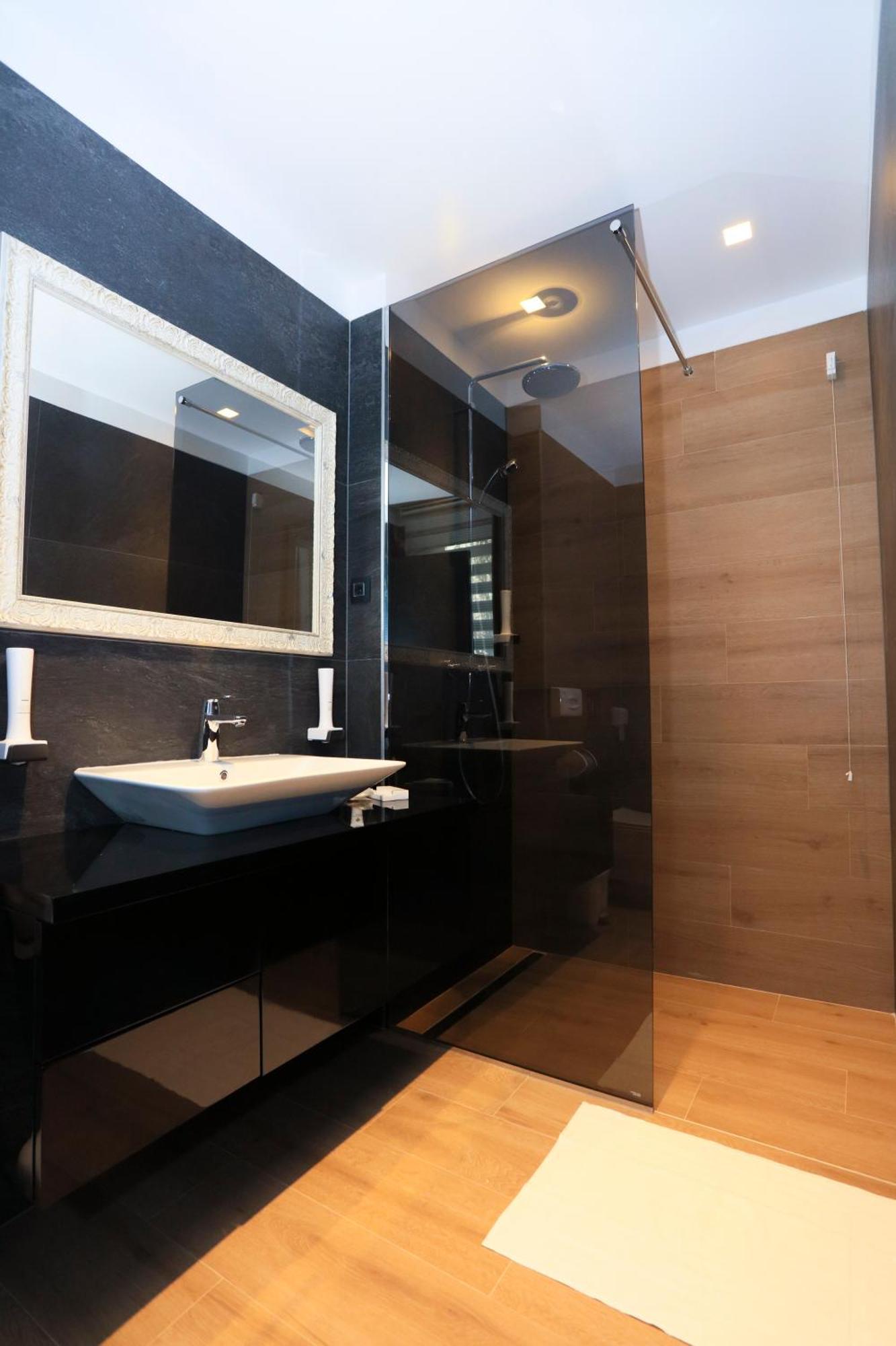 Carpe Diem Boutique Hotel Zenica Esterno foto