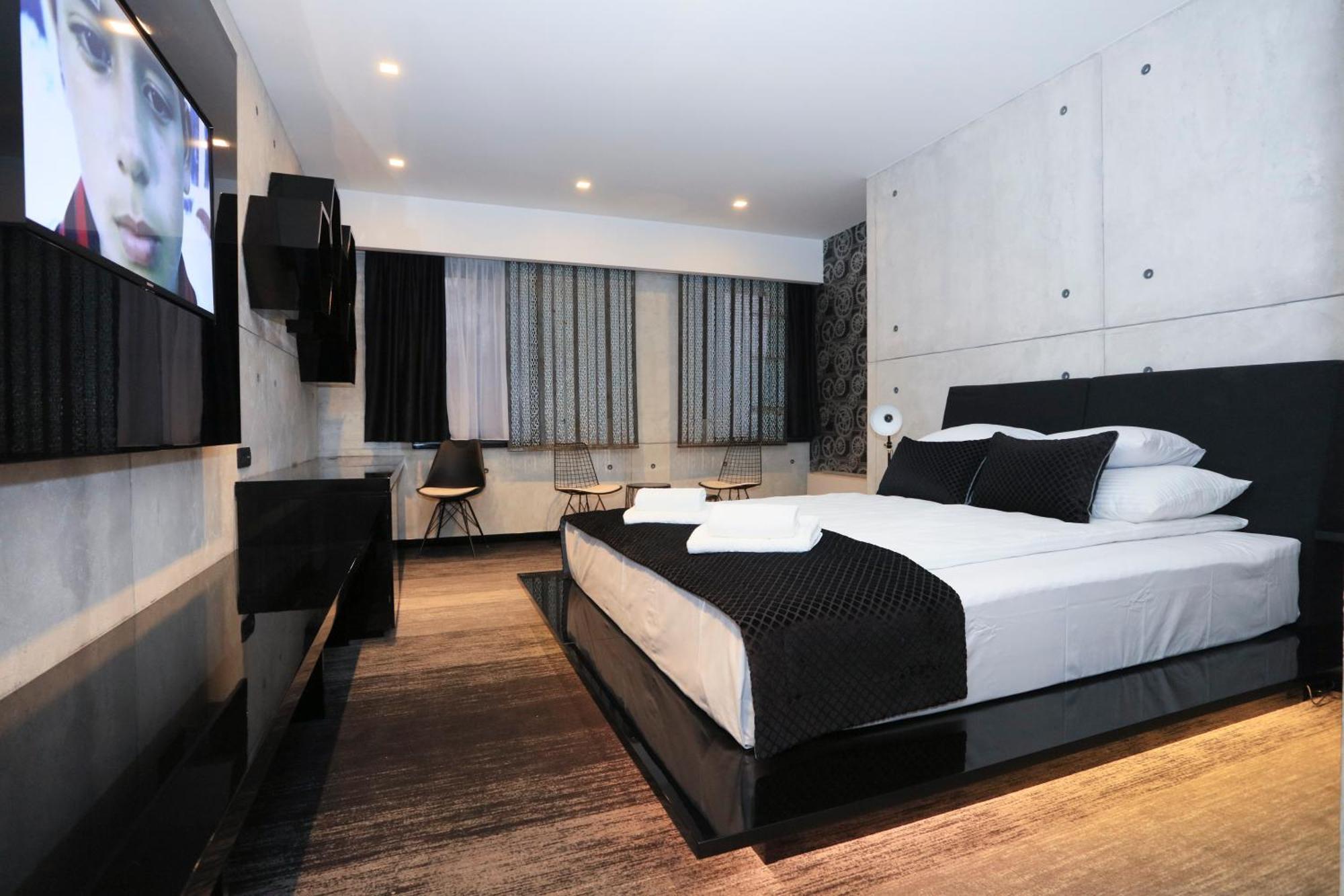 Carpe Diem Boutique Hotel Zenica Esterno foto