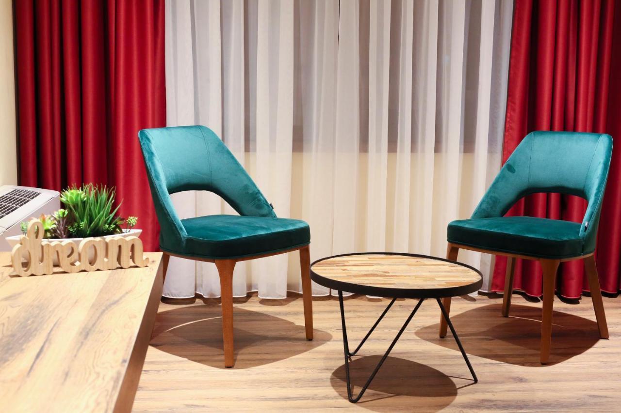 Carpe Diem Boutique Hotel Zenica Esterno foto
